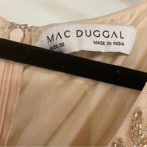 Mac Duggal | 10772 Embellished Ruffled Cap Sleeve V Neck Gown Size 20 NEW - Picture 6 of 10